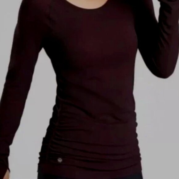 Athleta Speedlight Long Sleeve Top in Burgundy Maroon Size XS - Picture 1 of 5